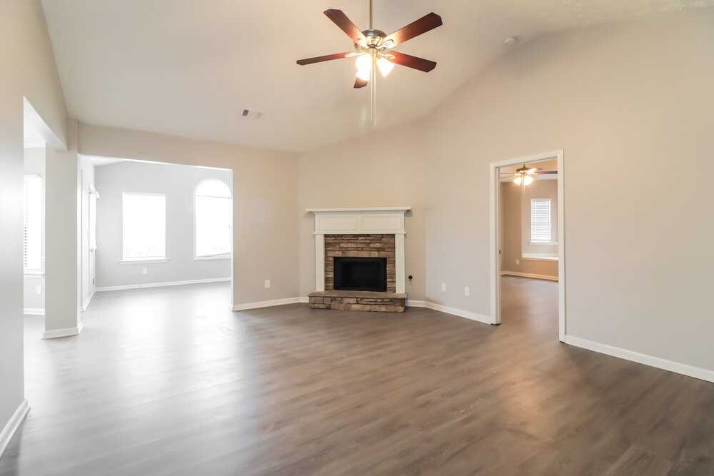 7030 Duncan Walk - Photo 5 of 16