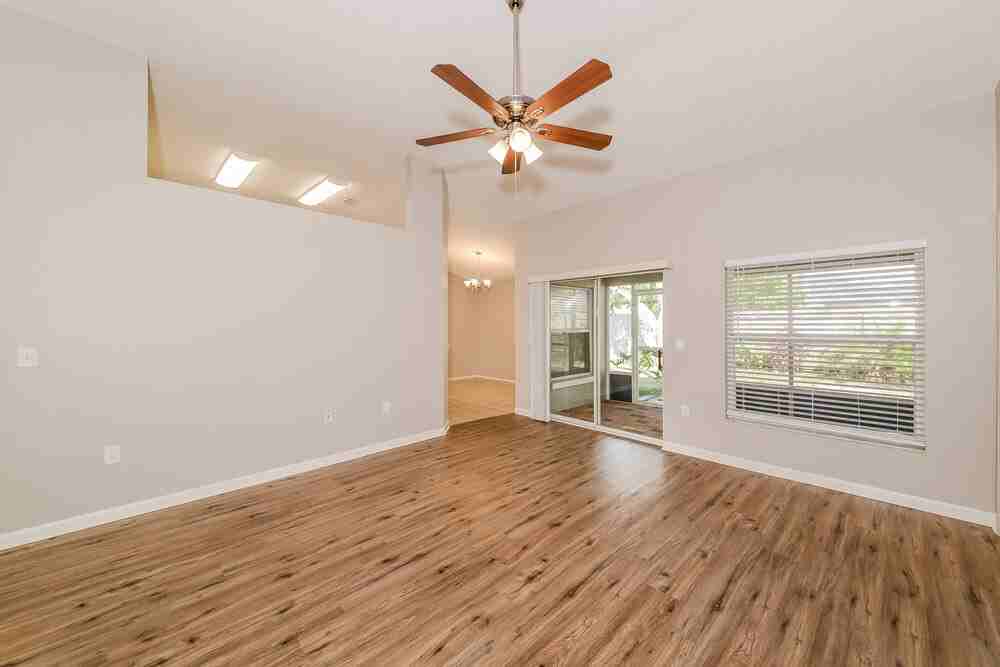 605 45th St E - Photo 4 of 16