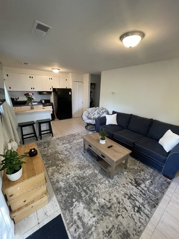 645 Academy St #A - Photo 2 of 8