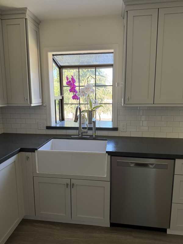 133 Dot Ave - Photo 2 of 19