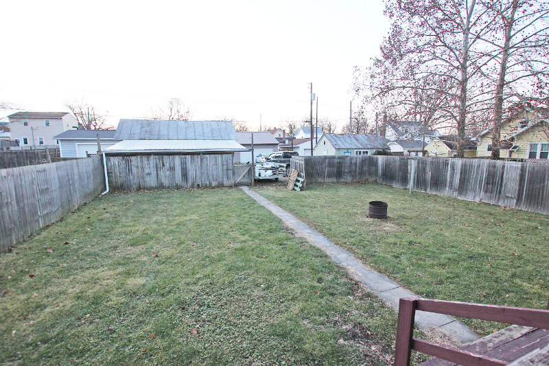 228 Hedges St - Photo 2 of 20