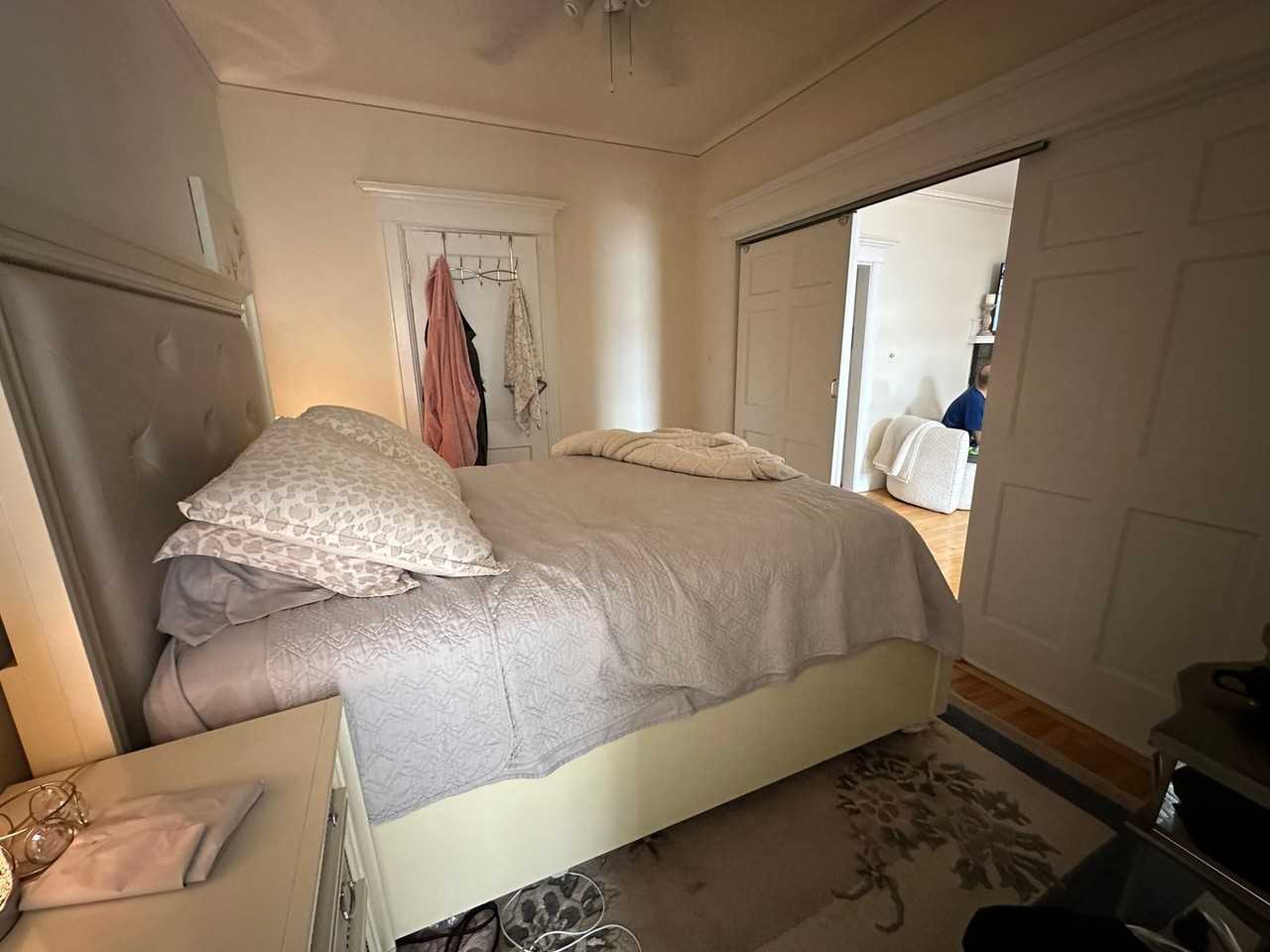 1277 Commonwealth Ave - Photo 5 of 18