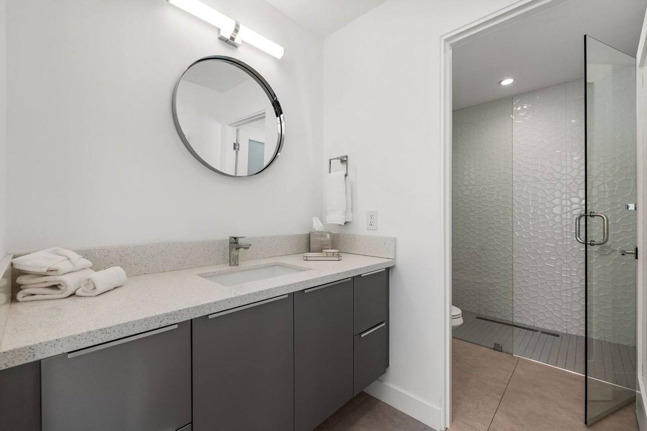 945 N Buttonwillow Cir - Photo 5 of 50