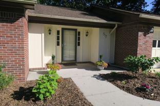 517 Norman Ln - Photo 1 of 1