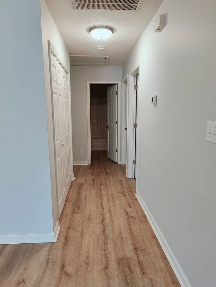 2025 Ardmore Village Ln - Photo 2 of 19