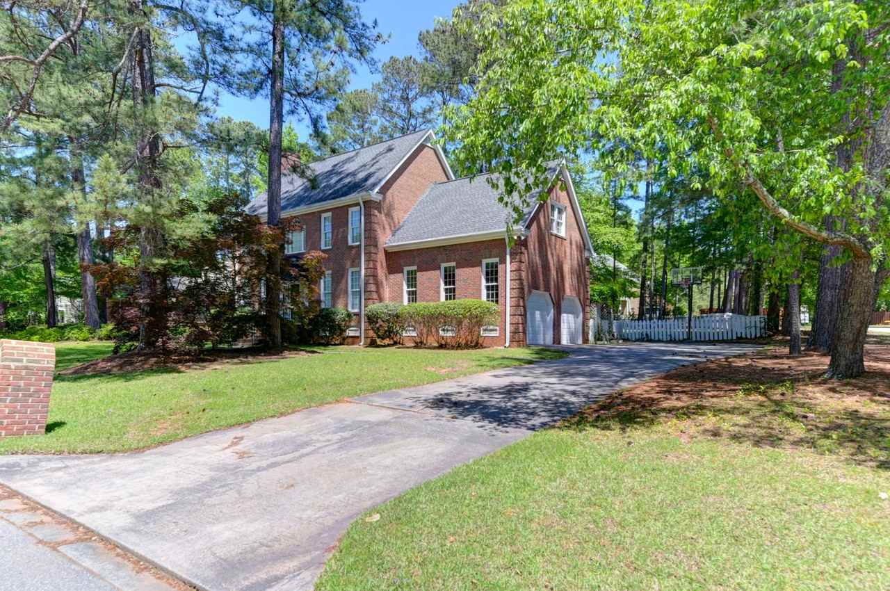 1100 Woodtree Ct - Photo 3 of 39