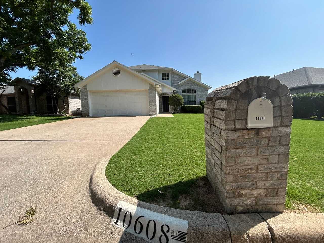 10608 Bing Dr - Photo 2 of 34