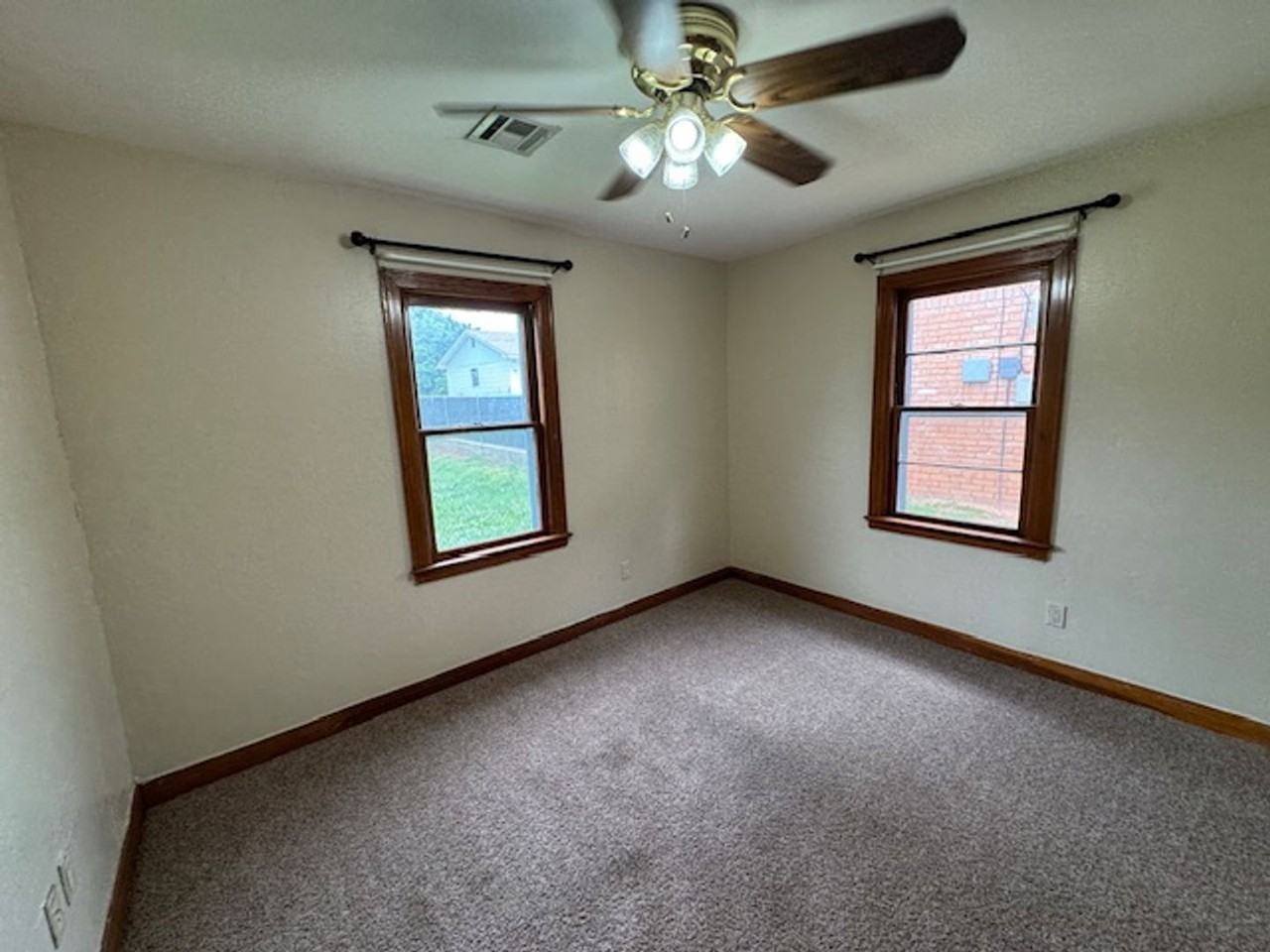 1225 S 16th St - Photo 6 of 13