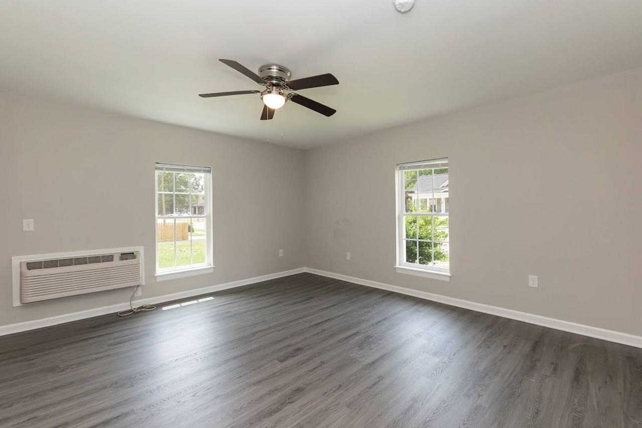 823 Branch St - Photo 6 of 13