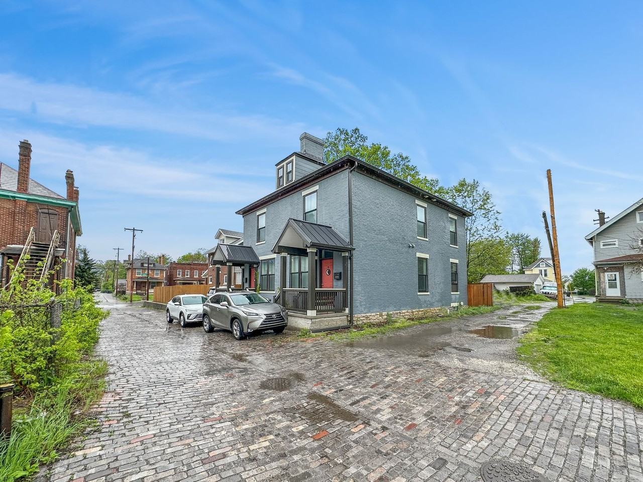 141 Hughes St - Photo 2 of 28