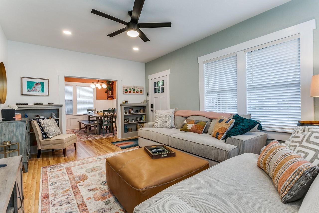 1004 Edison Dr - Photo 4 of 25