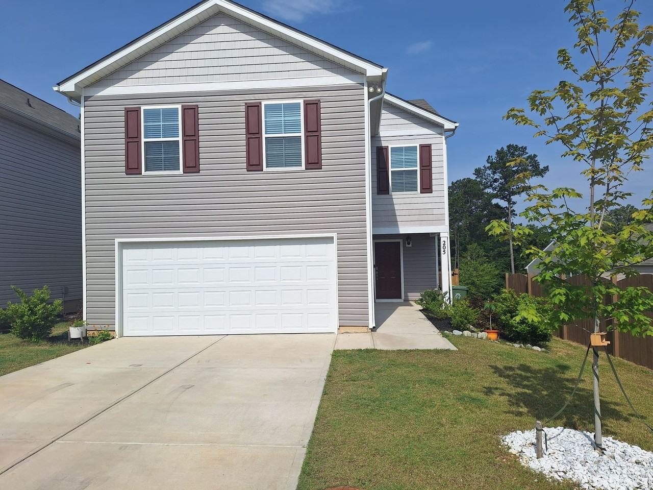 205 Dunham Rd - Photo 3 of 50