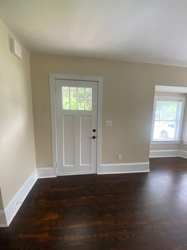 4114 Lake Ave - Photo 3 of 20