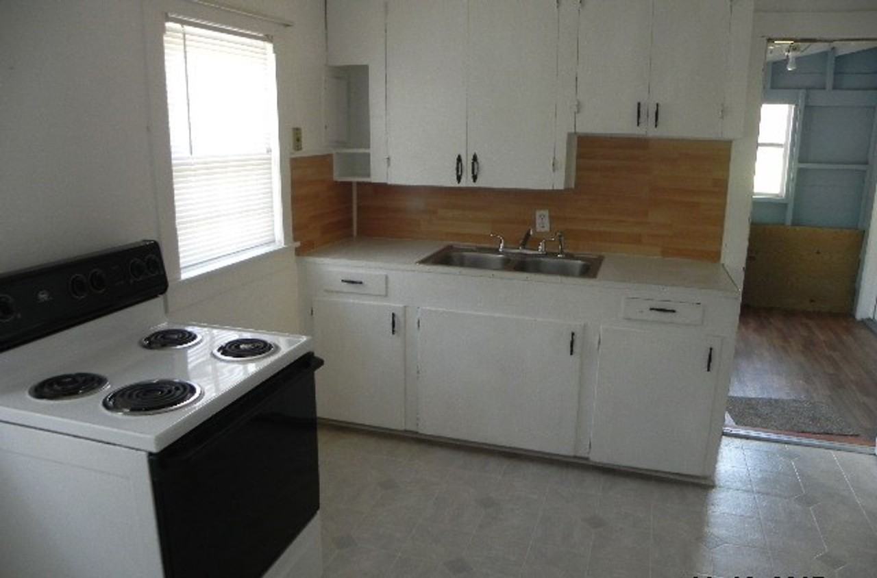 8030 Lee Road 240 - Photo 3 of 6
