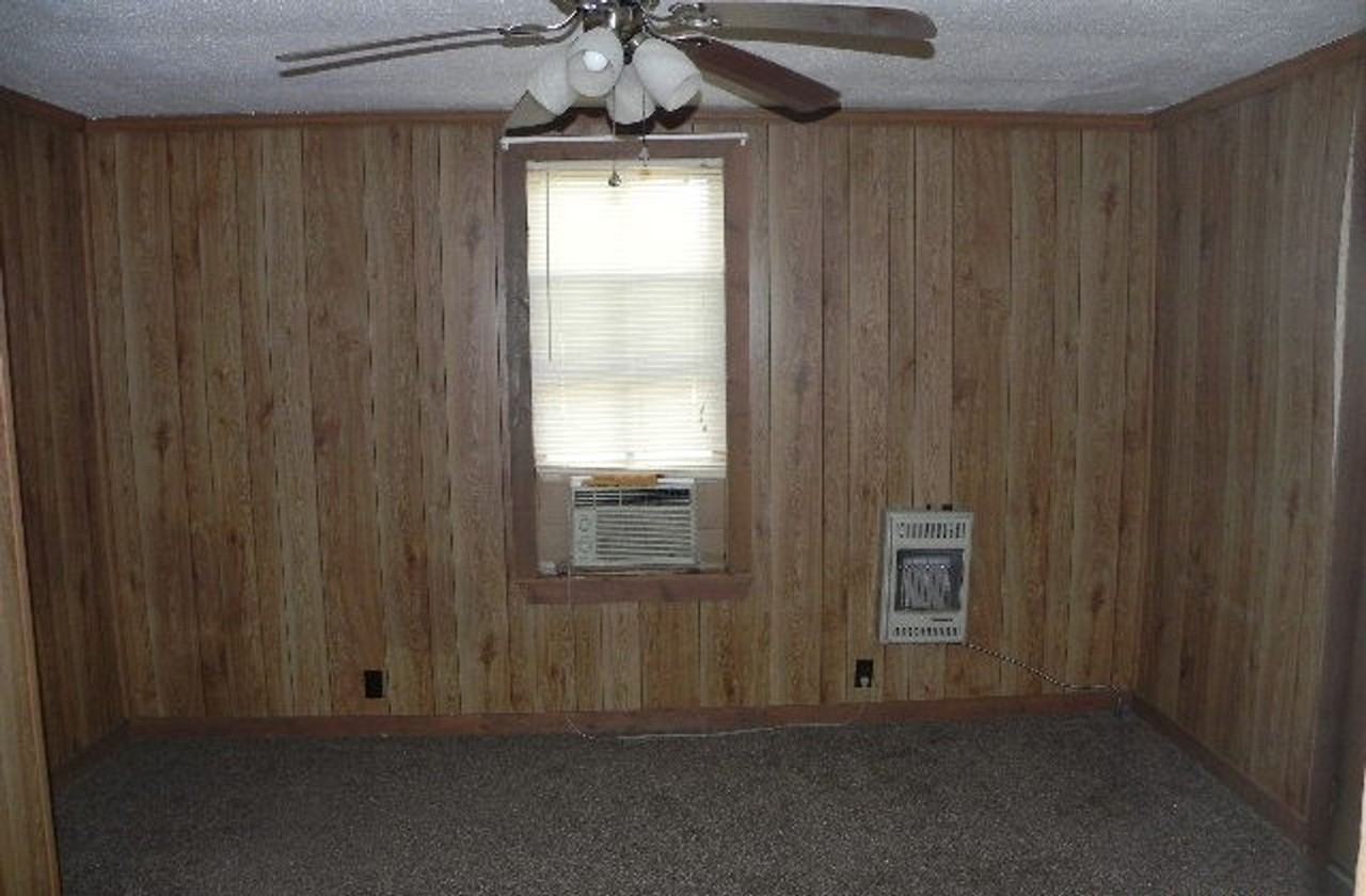 8030 Lee Road 240 - Photo 5 of 6