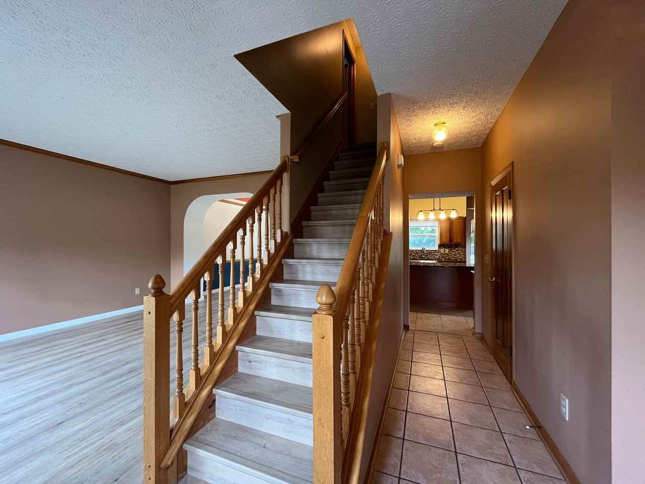 2468 Parklawn Dr - Photo 2 of 16