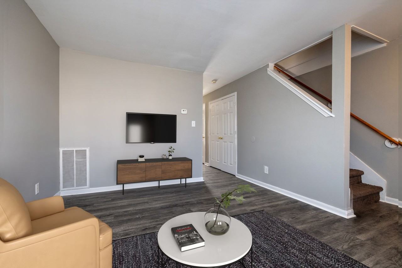 Bayshore Townhomes - Photo 5 of 34