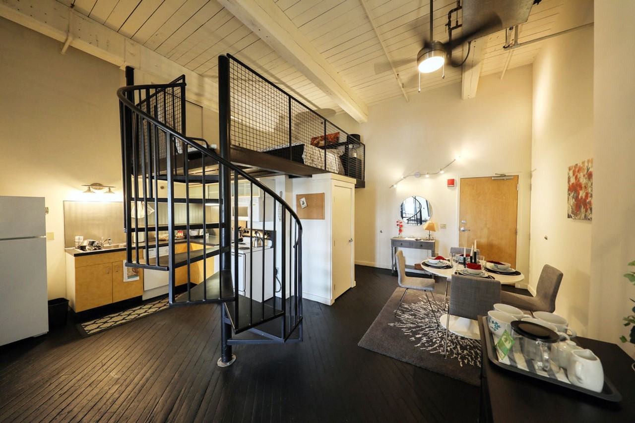 Lofts of Broadway - Photo 5 of 48