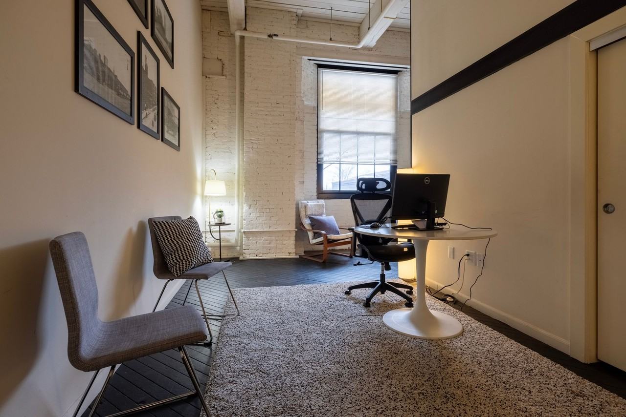 Lofts of Broadway - Photo 7 of 48