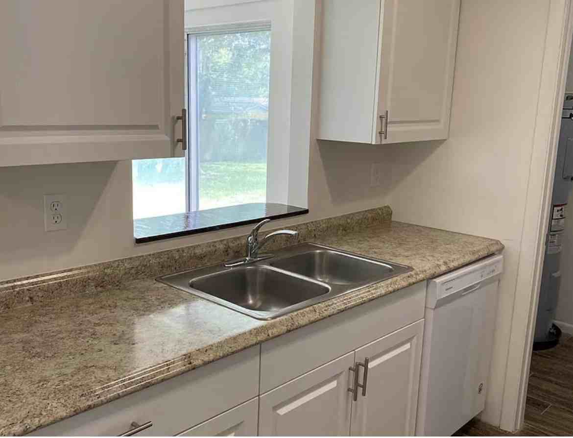 4510 Yorkshire Ave #NA - Photo 5 of 14