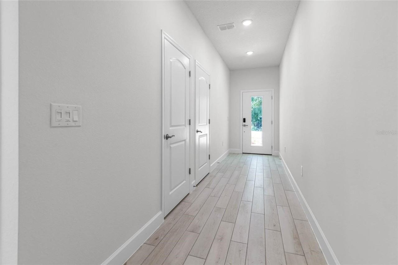 559 Coronado Cove Rd #559 - Photo 3 of 18