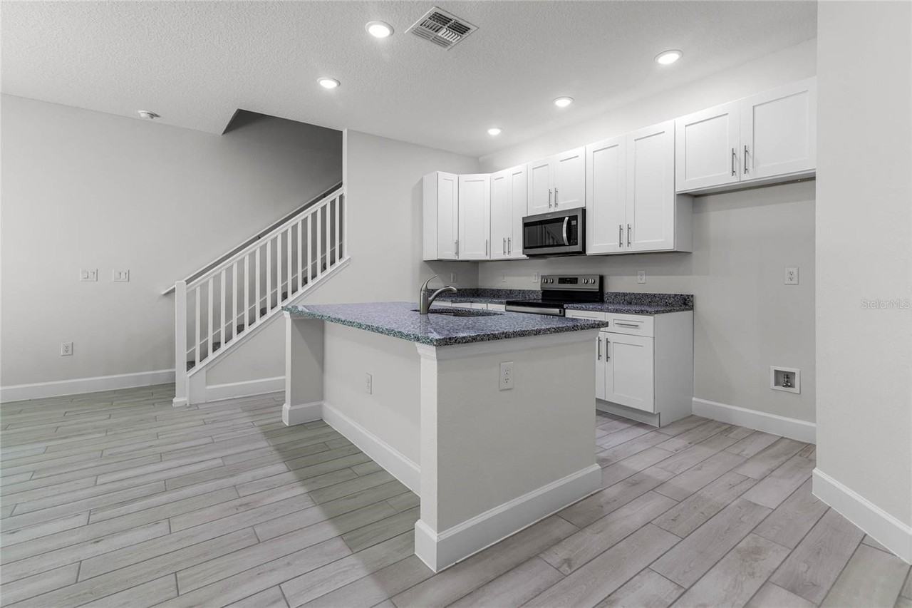 559 Coronado Cove Rd #559 - Photo 7 of 18