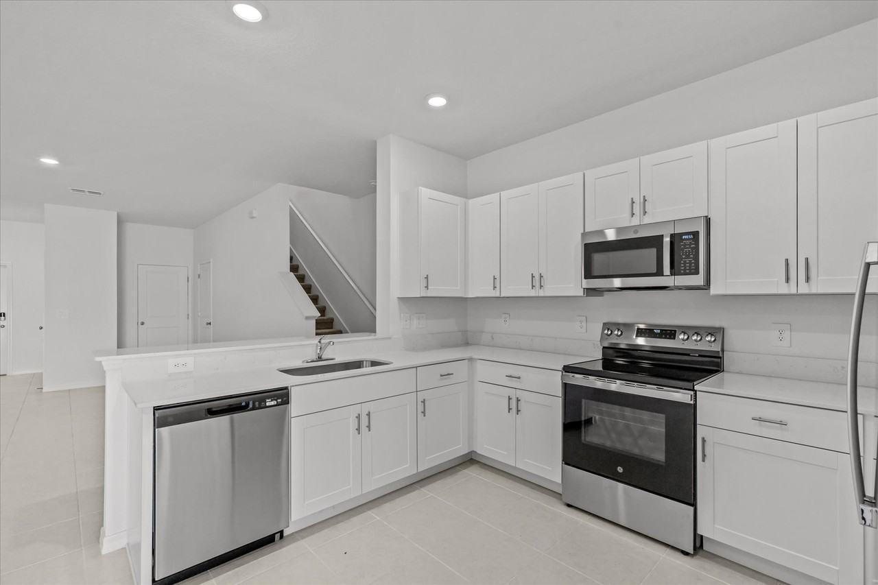 2642 Sunray Venus Way - Photo 2 of 36