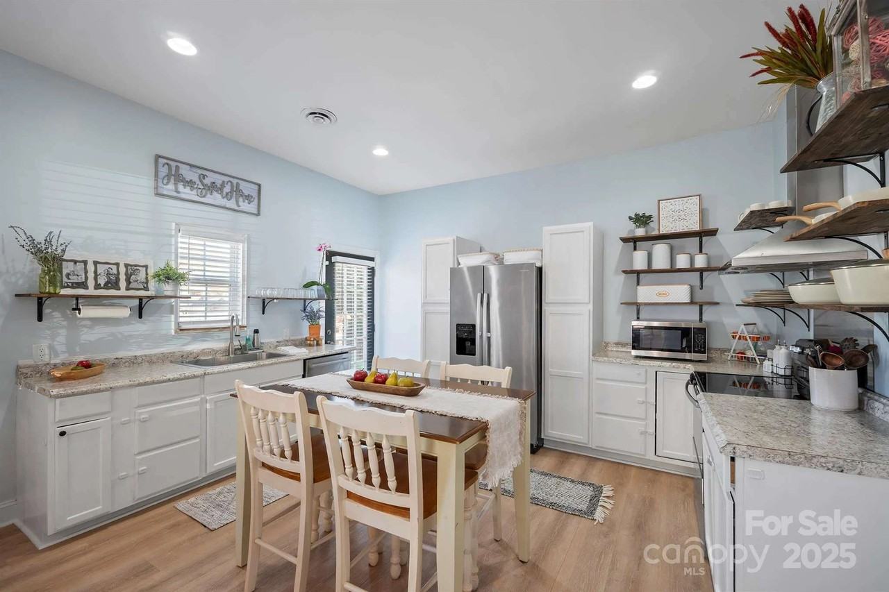 41 Selma Dr #NA - Photo 5 of 12