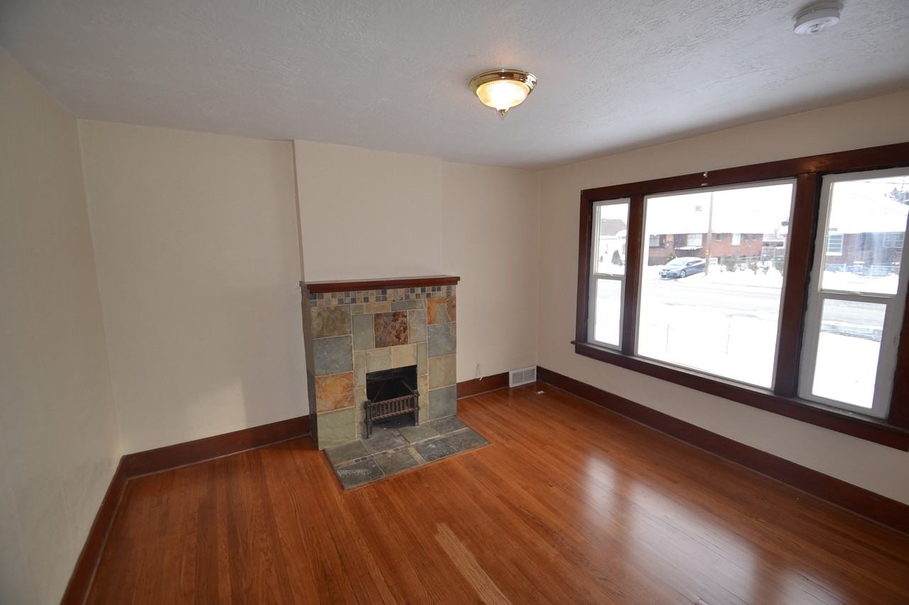 214 W 29th St - Photo 3 of 11