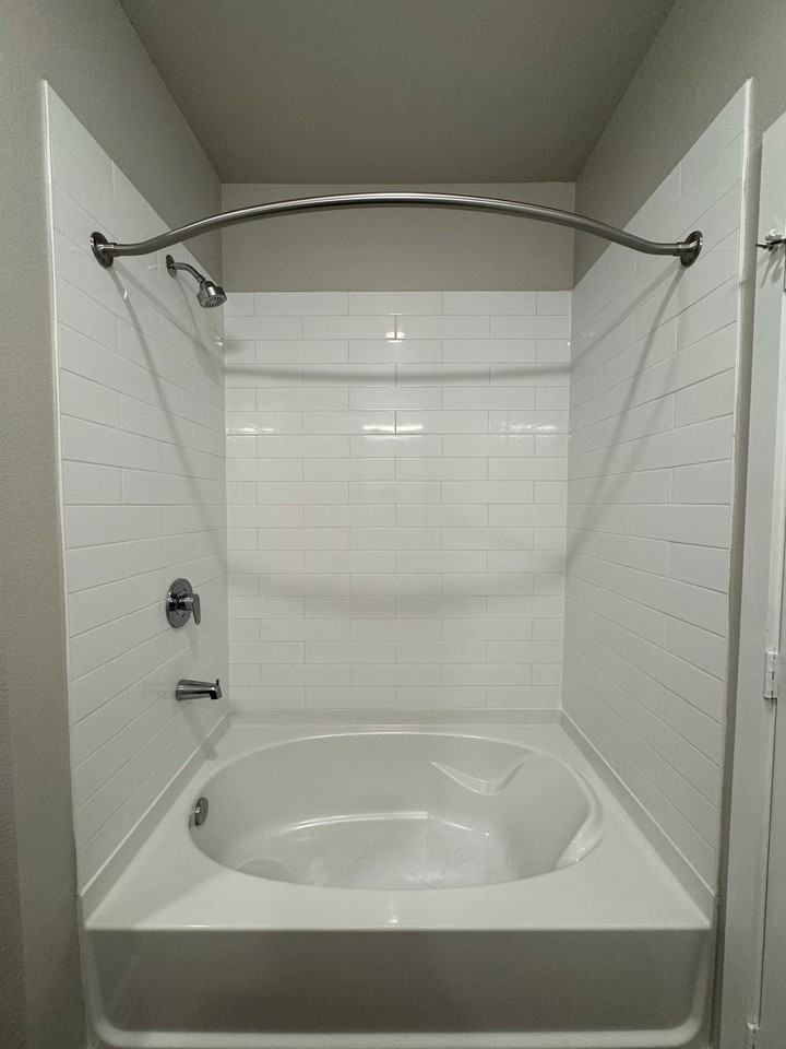 3521 James Pitts Dr - Photo 7 of 8