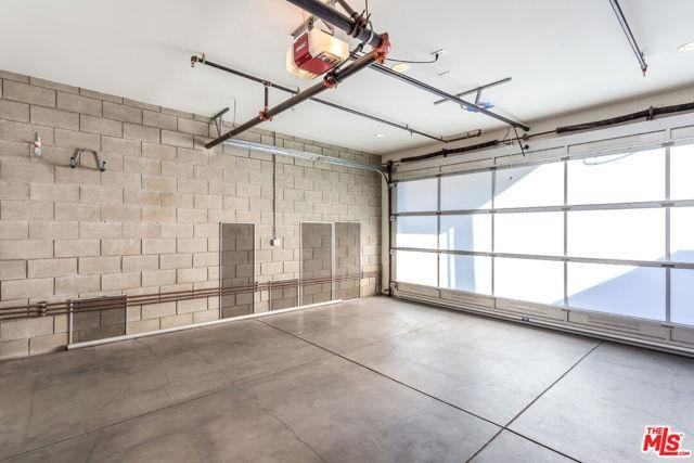 1212 Abbot Kinney Blvd #1 - Photo 2 of 8