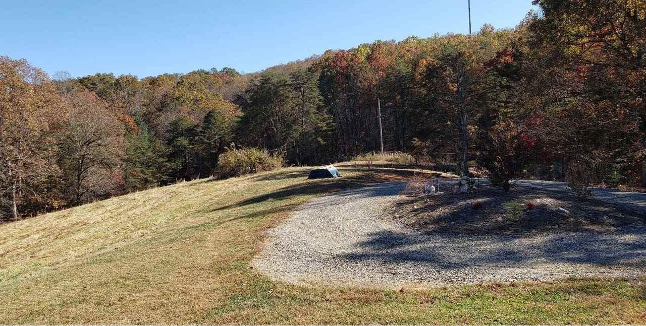 451 Cobb Mountain Rd - Photo 3 of 27