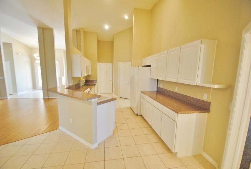 5141 Grove Manor - Photo 2 of 16