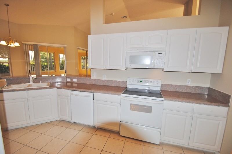 5141 Grove Manor - Photo 3 of 16