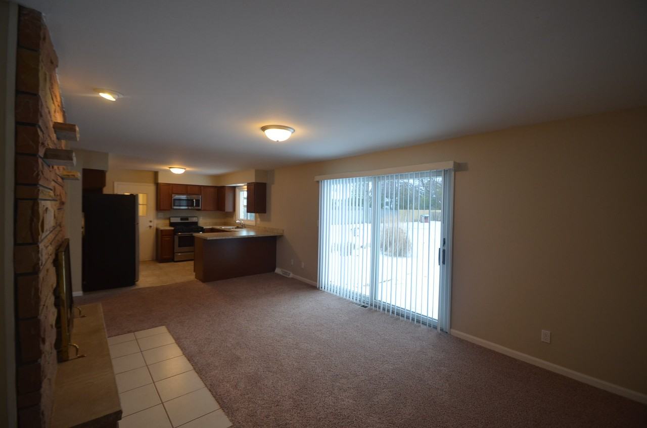 30 Manchester Way - Photo 2 of 11