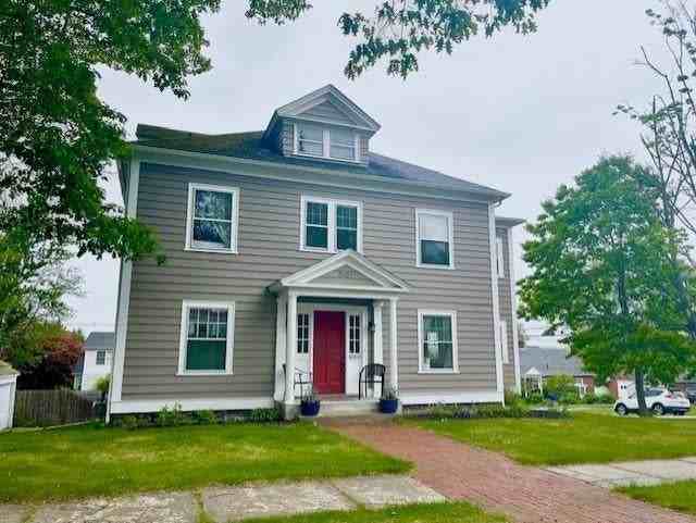 2484 Elm St - Photo 2 of 29