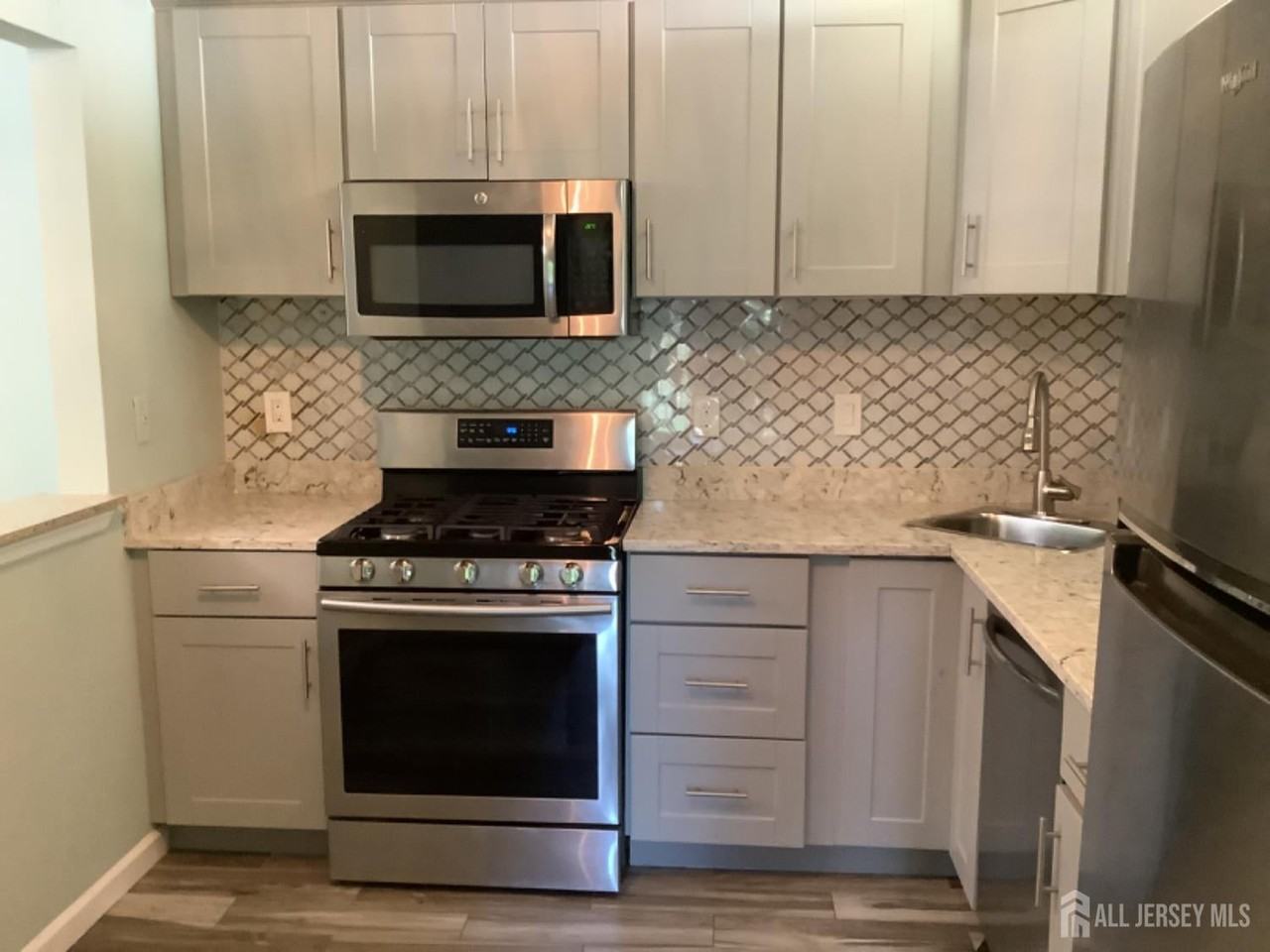 336 Wimbeldon Ct - Photo 4 of 16