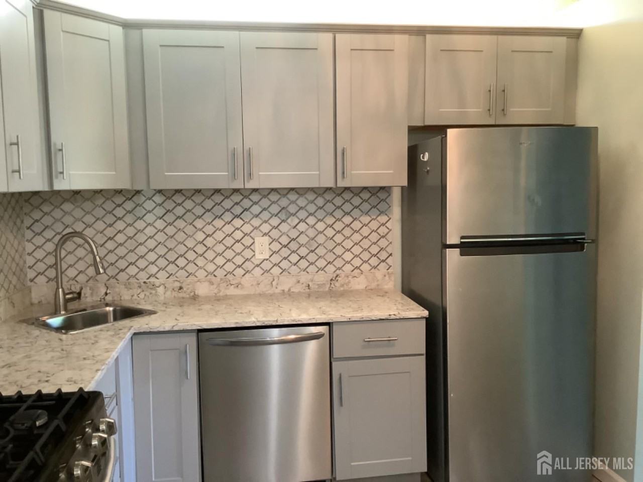 336 Wimbeldon Ct - Photo 5 of 16