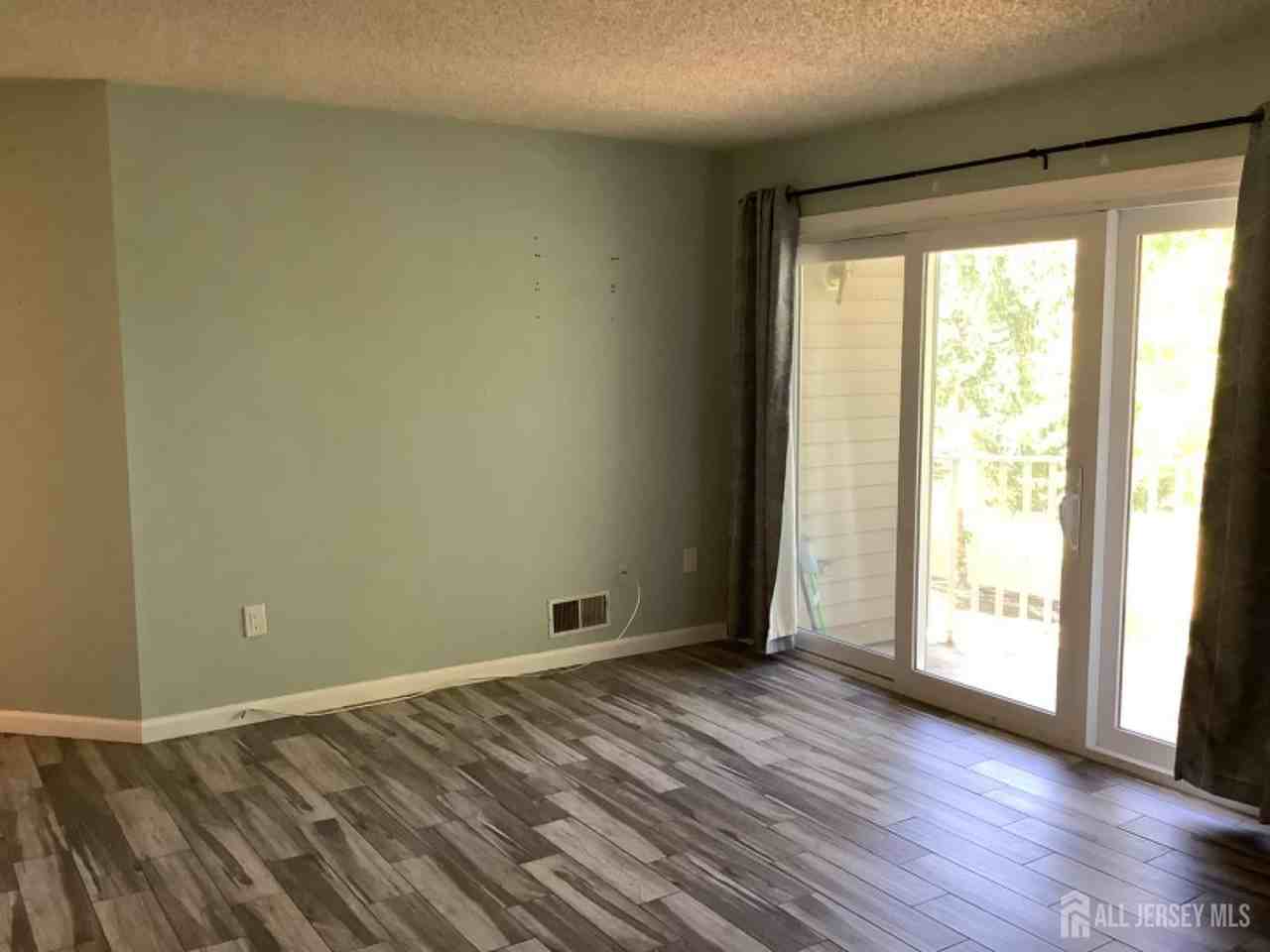 336 Wimbeldon Ct - Photo 6 of 16