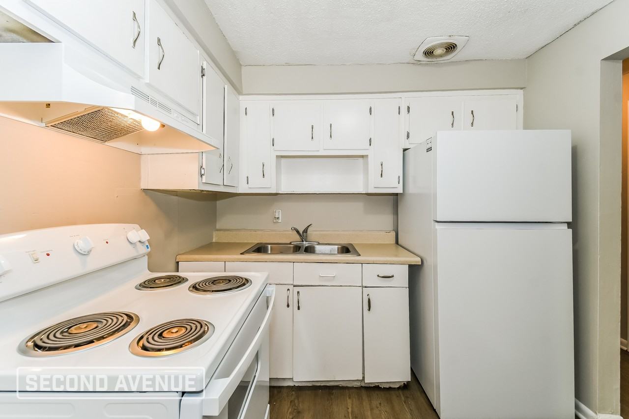 2939 W 4th St - Photo 3 of 25
