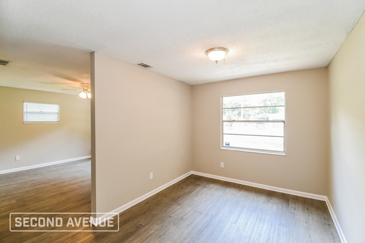 2939 W 4th St - Photo 7 of 25