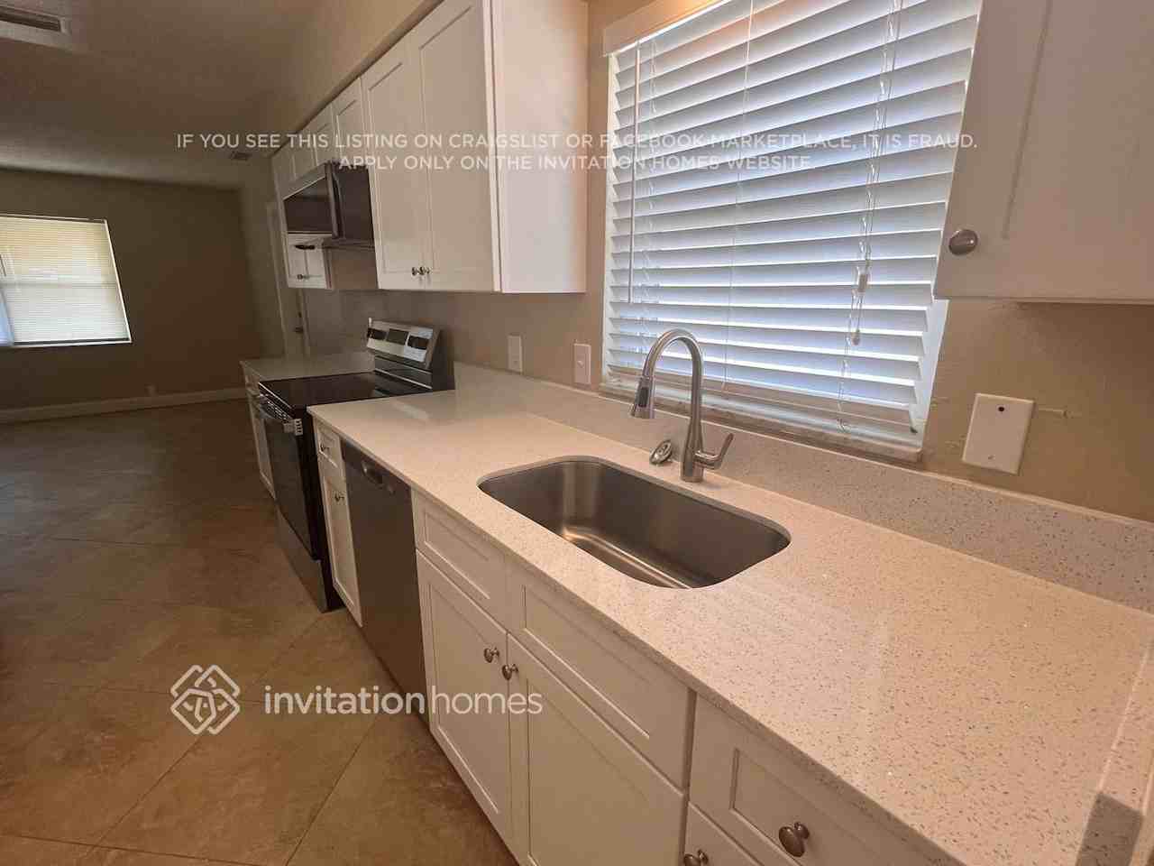 2520 Eastbrook Blvd - Photo 4 of 16