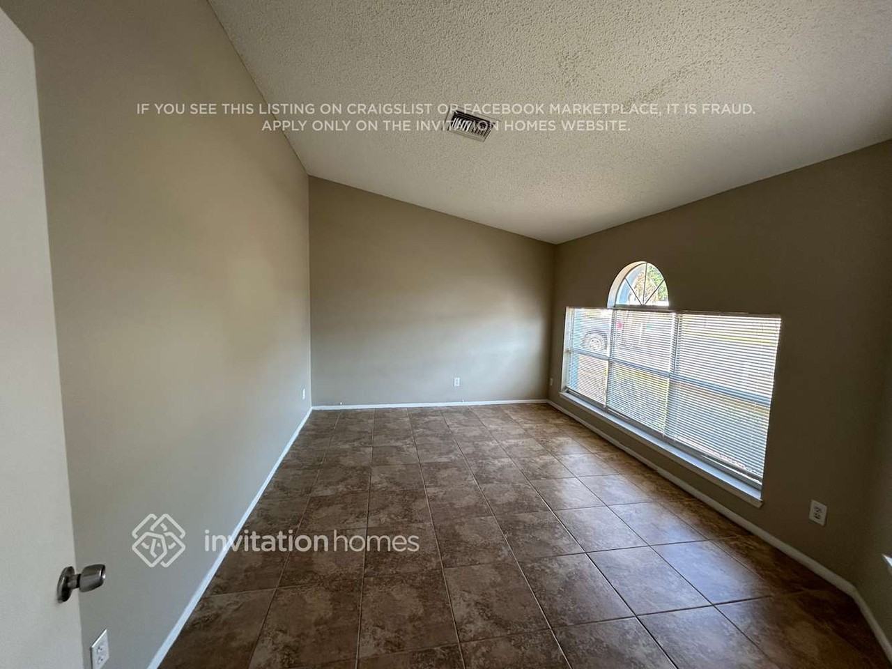 4704 Bloom Dr - Photo 7 of 18