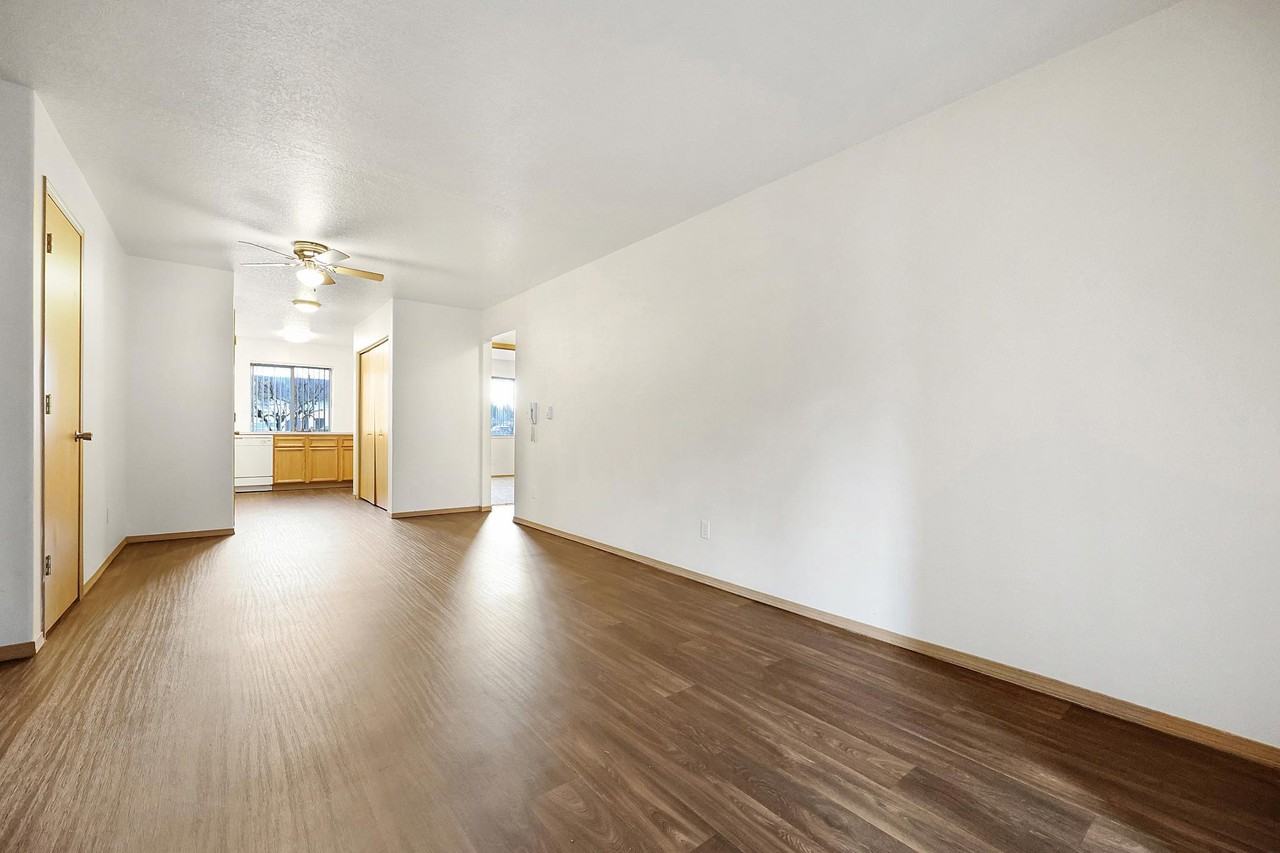 Andrea Place Apartments - Photo 6 of 38