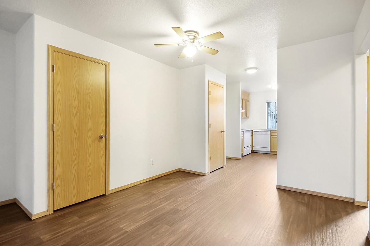 Andrea Place Apartments - Photo 7 of 39