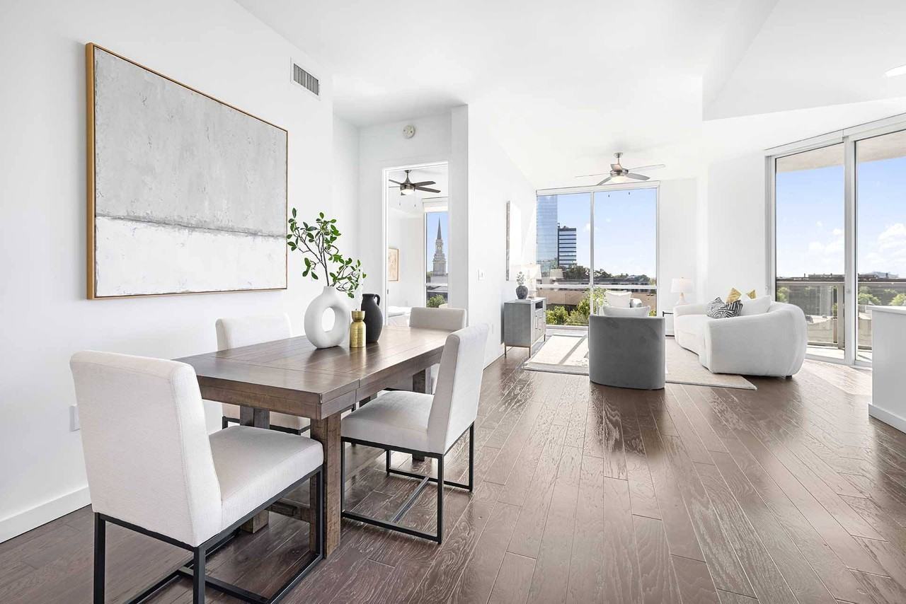 The Huntley Luxury Apartments - Photo 7 of 50