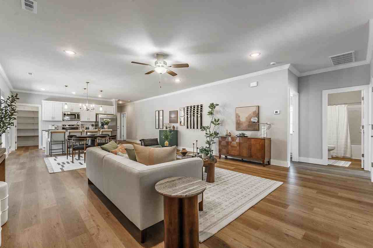 Hawthorne Grove - Photo 6 of 50