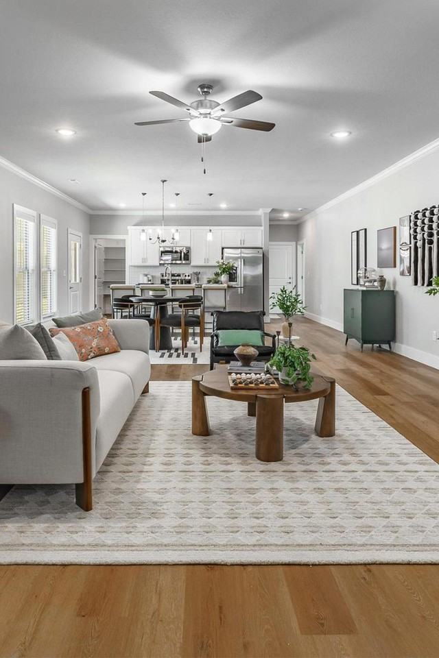 Hawthorne Grove - Photo 7 of 50