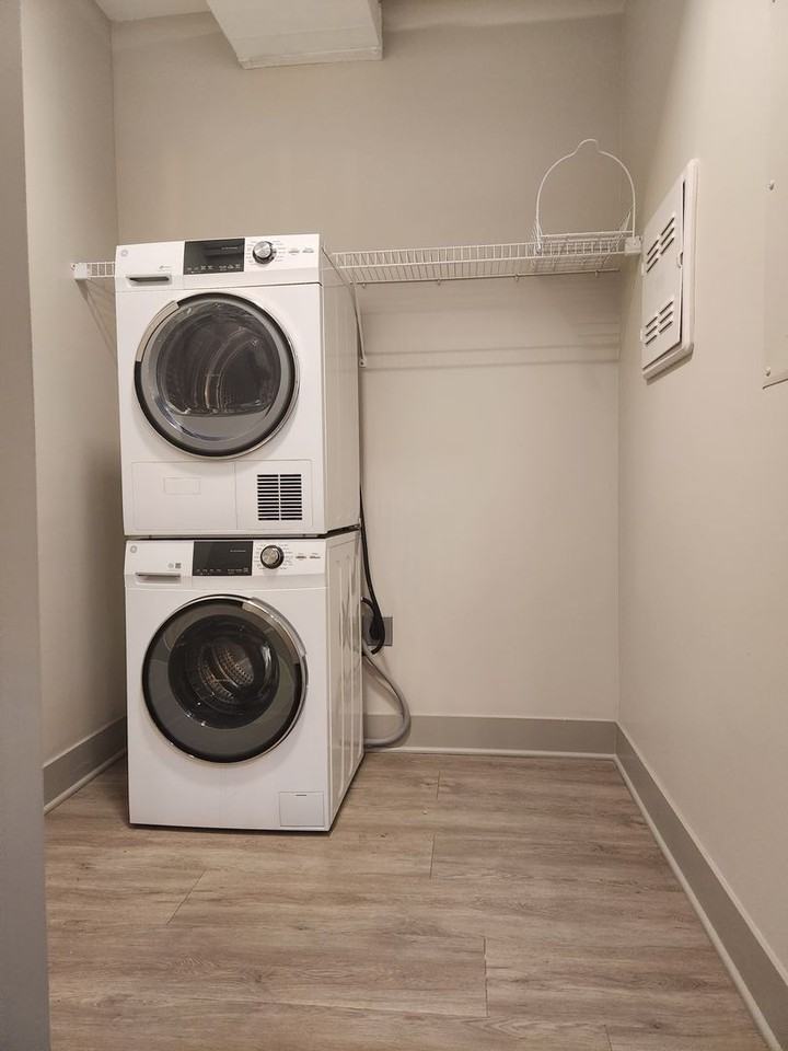 1001 Monroe NW - Photo 6 of 9