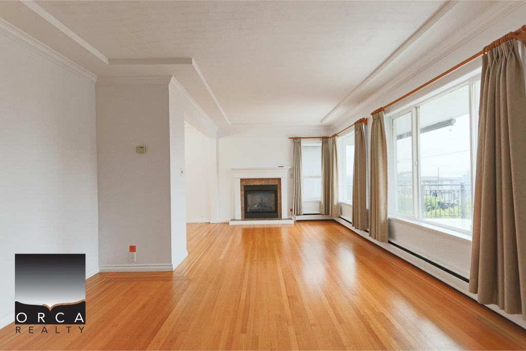 250 Springer Ave N - Photo 3 of 50